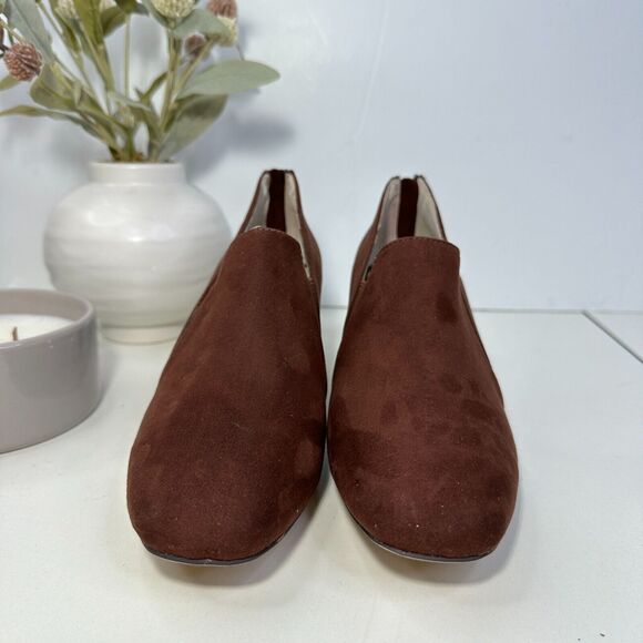 New Adrienne Vittadini Lava Suede Bootie Hazelnut Brown Women 8.5M NWOB Zip Heel - Picture 2 of 9